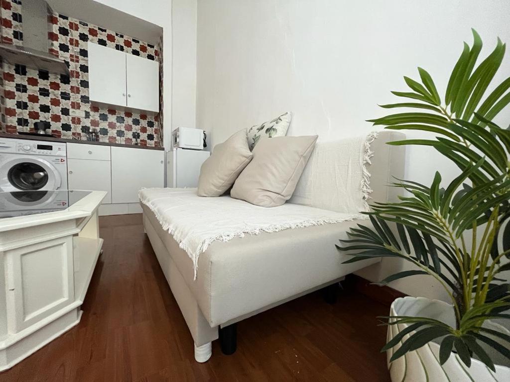 Apartamentos Malaga Centro Luaran gambar
