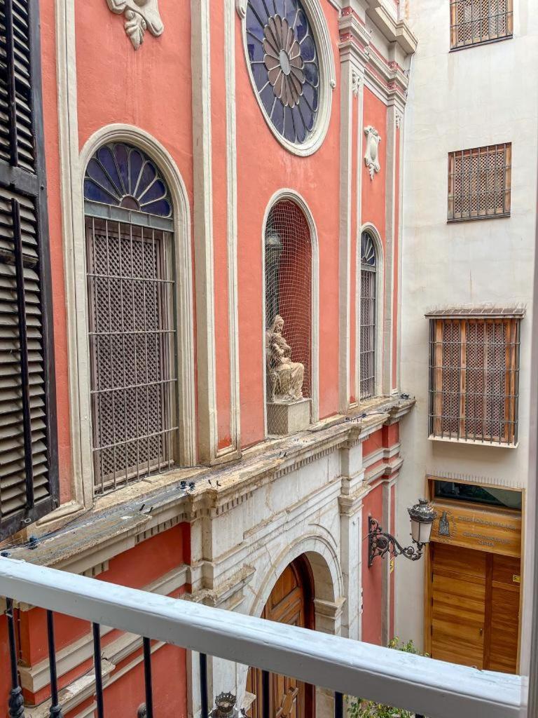 Apartamentos Malaga Centro Luaran gambar